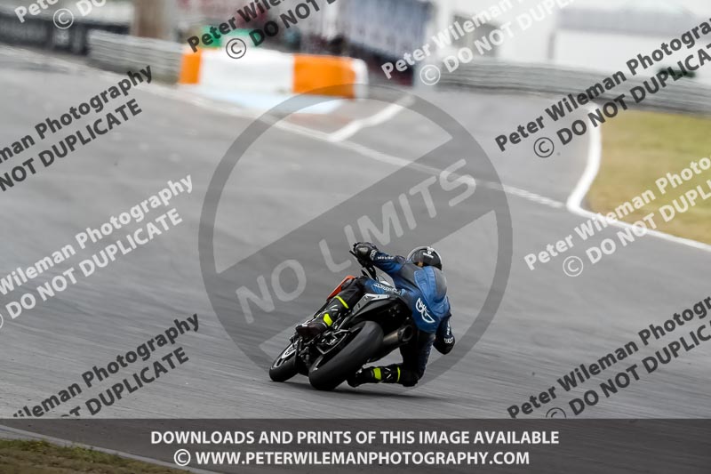 estoril;event digital images;motorbikes;no limits;peter wileman photography;portugal;trackday;trackday digital images